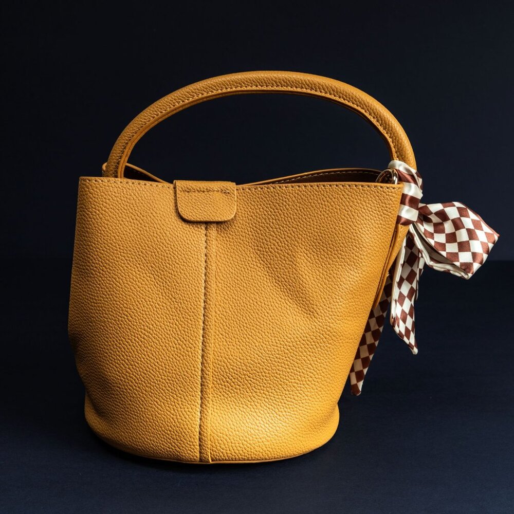 Verano Hill Heather Crossbody Bag - Carmel NWOT - Picture 5 of 7